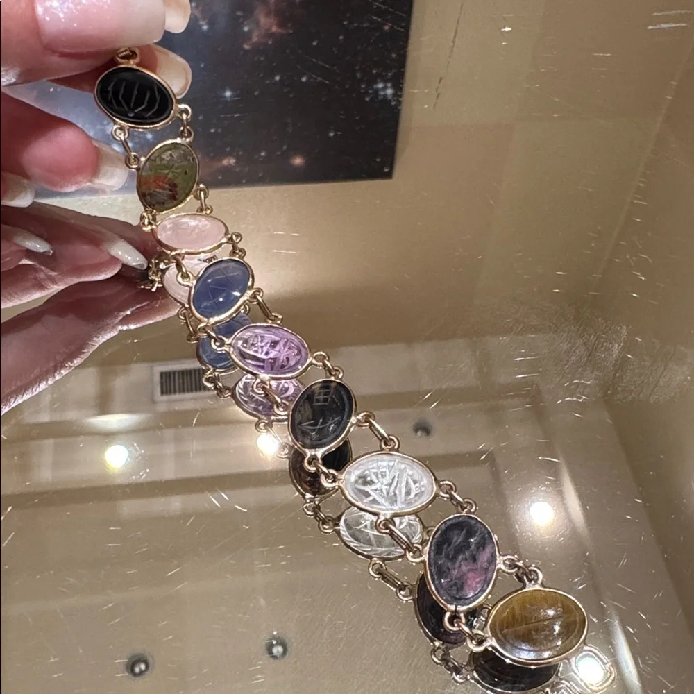 Vintage 70s Solid 14k Gold Scarab Precious Stone Bracelet - Picture 4 of 11